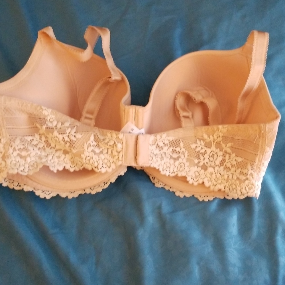 Bra - Picture 2 of 2